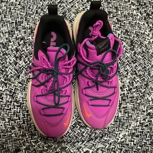 Women’s Nike air max viva